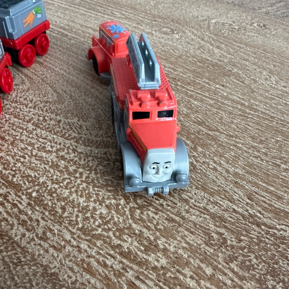 Push Along TrackMaster Train Engine Bundle - Picture 3 of 5